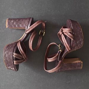 SHUTZ Kareena Woven Platforms